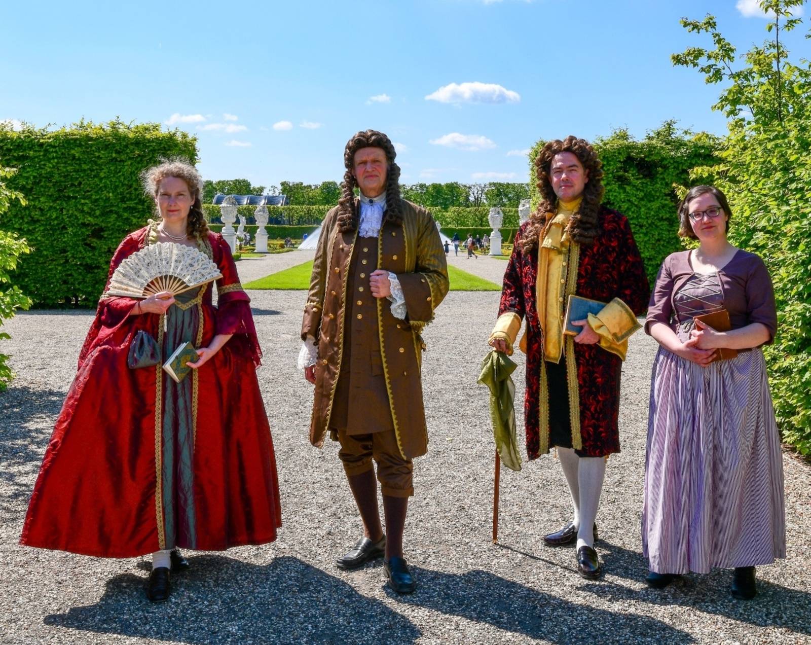 Geheimrat Gottfried Wilhelm Leibniz mit seinem Ensemble